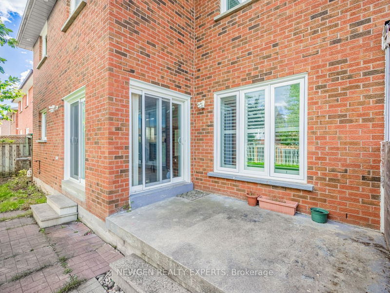 109 Mountainash Rd  Brampton, L6R 1H7 | Image 34