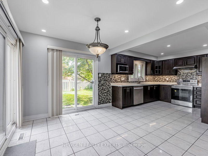 109 Mountainash Rd  Brampton, L6R 1H7 | Image 9