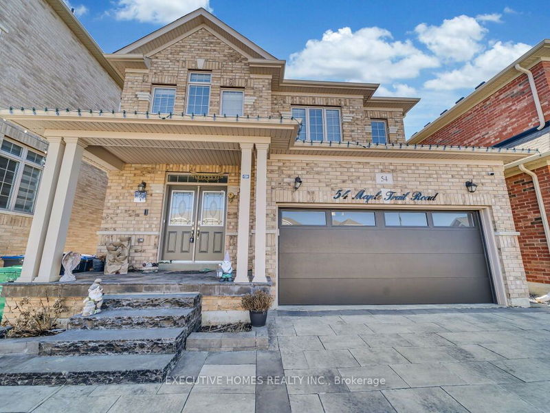 54 Maple Trail Rd  Caledon, L7C 3Z7 | Image 3