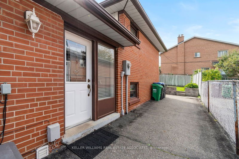 55 Grange Dr  Brampton, L6X 2H1 | Image 30