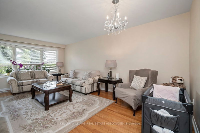 55 Grange Dr  Brampton, L6X 2H1 | Image 6