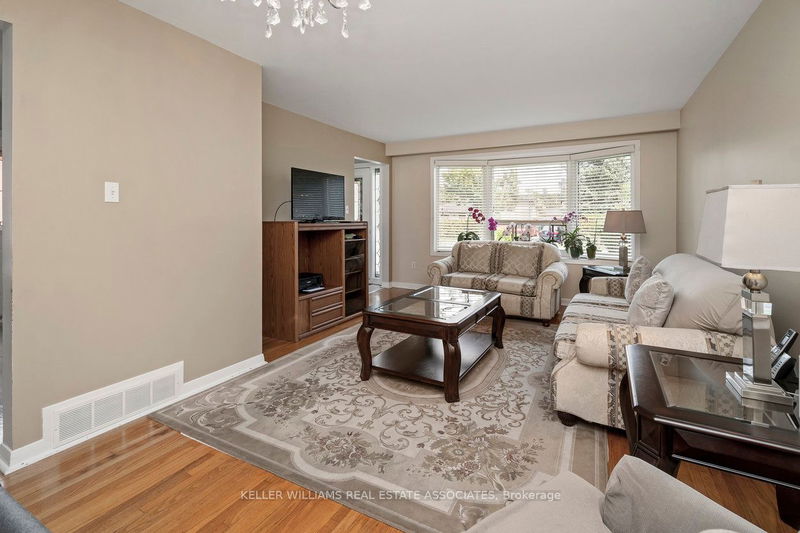 55 Grange Dr  Brampton, L6X 2H1 | Image 8