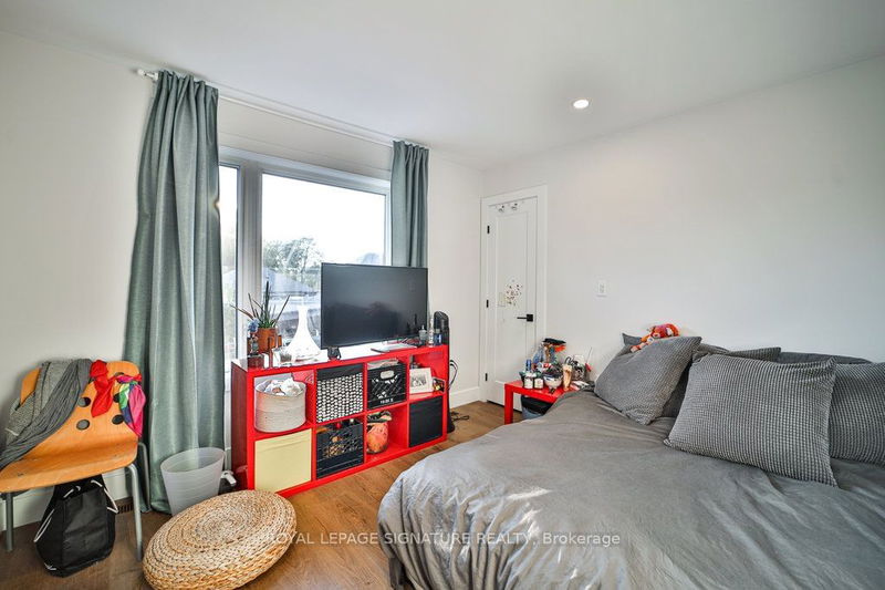 54 Batavia Ave  Toronto, M6N 4A2 | Image 40