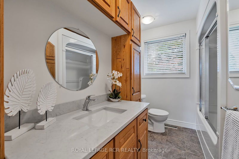 26 Marion St  Caledon, L7C 1K8 | Image 17