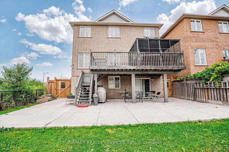 15 Roundstone Dr  Brampton, L6X 0K7 | Image 38