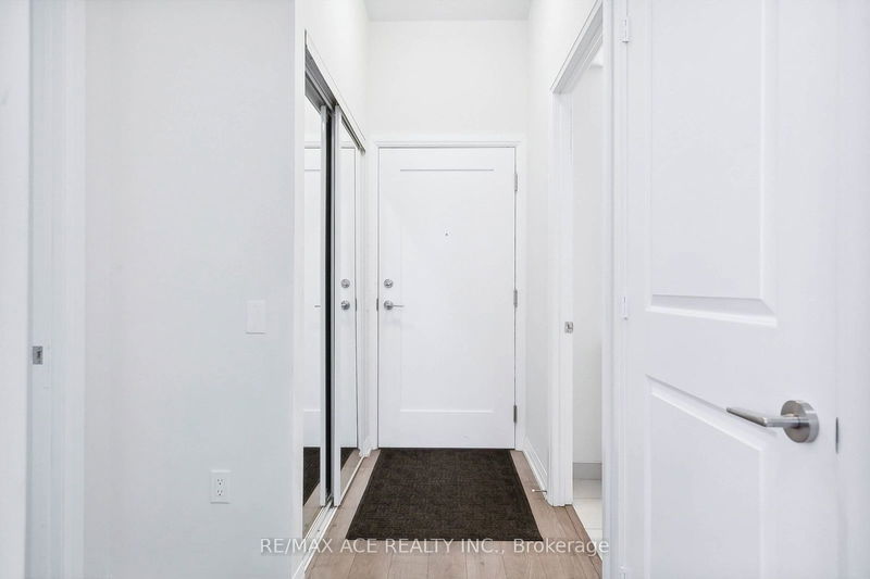  101 - 65 Watergarden Dr  Mississauga, L5R 0G9 | Image 6