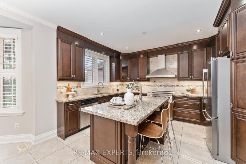 16 Windsor Rd  Toronto, M9R 3G1 | Image 12