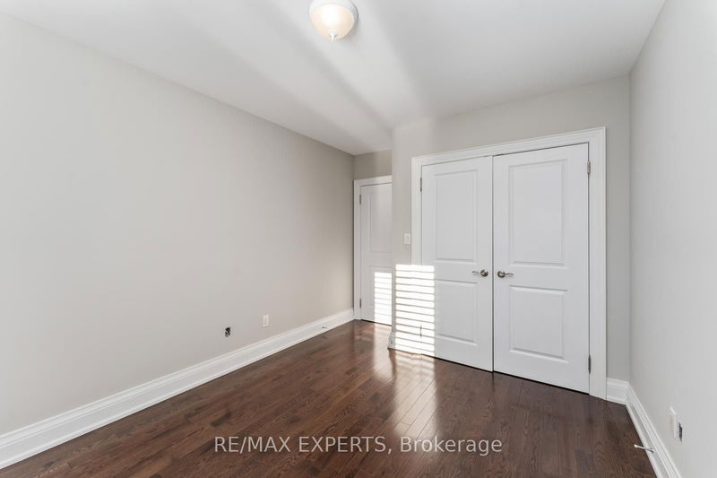 16 Windsor Rd  Toronto, M9R 3G1 | Image 23