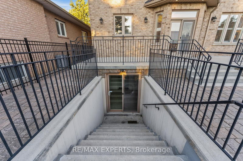 16 Windsor Rd  Toronto, M9R 3G1 | Image 33