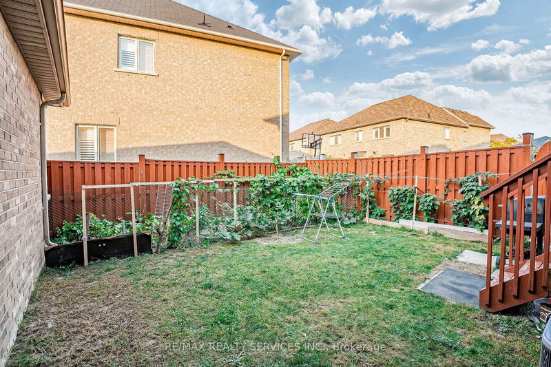 55 Naperton Dr  Brampton, L6R 0Z8 | Image 38