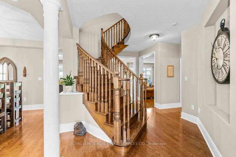 2148 Bingley Cres  Oakville, L6M 0E4 | Image 19