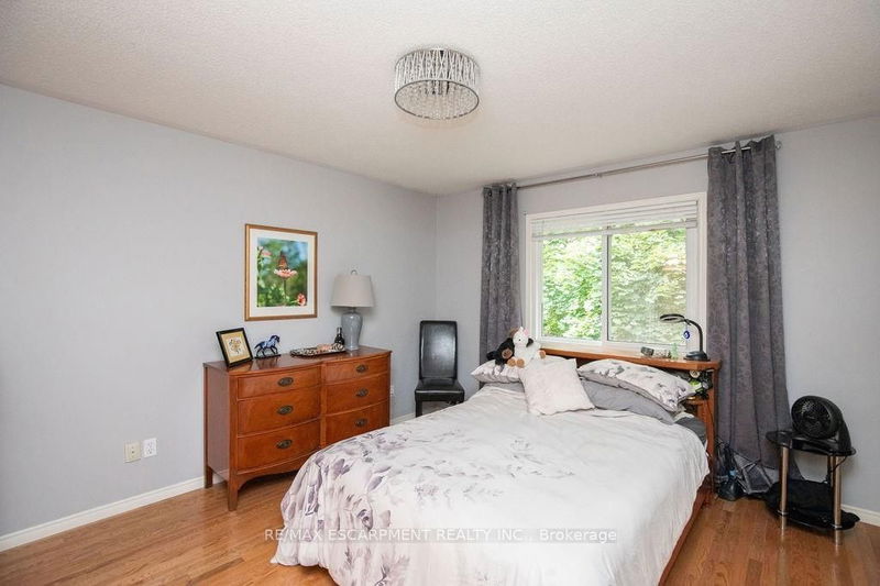 1084 Clearview Ave  Burlington, L7T 2J1 | Image 21