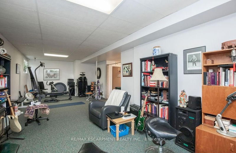 1084 Clearview Ave  Burlington, L7T 2J1 | Image 27