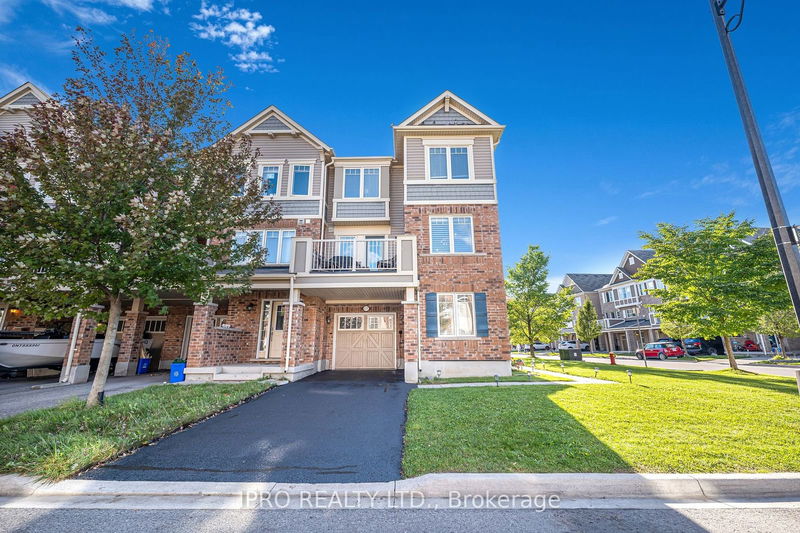 1637 LeBlanc Crt  Milton, L9E 0A4 | Image 2