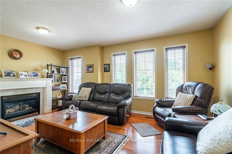 1785 Creek Way  Burlington, L7L 6R2 | Image 13