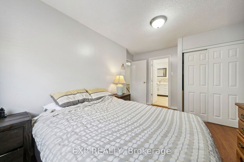  59 - 3025 Cedarglen Gate  Mississauga, L5C 2V7 | Image 24