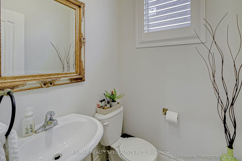 5474 Bestview Way  Mississauga, L5M 0B1 | Image 10