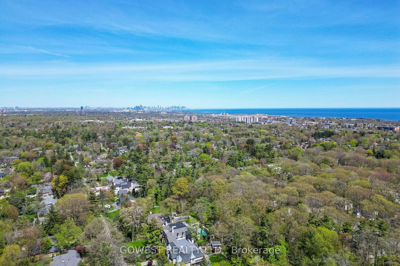 62 Pinewood Tr  Mississauga, L5G 2L1 | Image 20