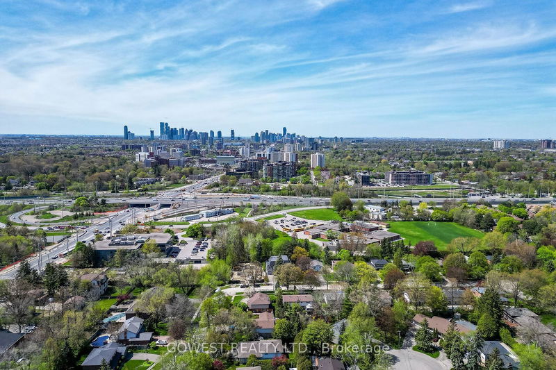 62 Pinewood Tr  Mississauga, L5G 2L1 | Image 23