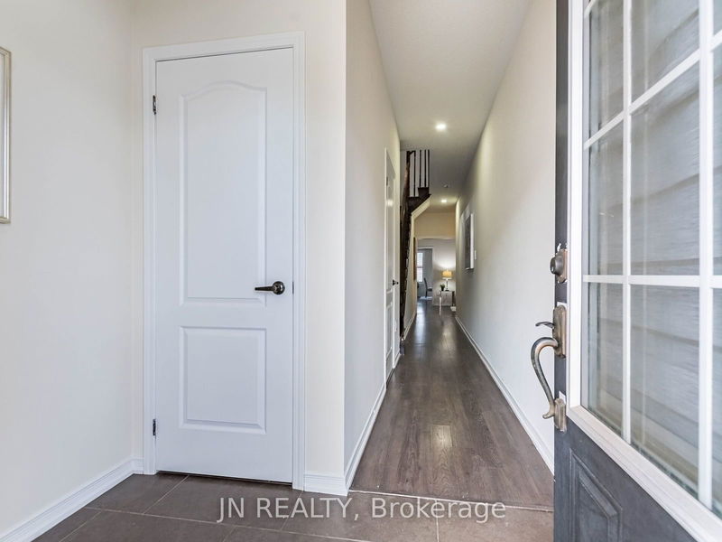 21 BAFFIN Cres  Brampton, L7A 4K7 | Image 2