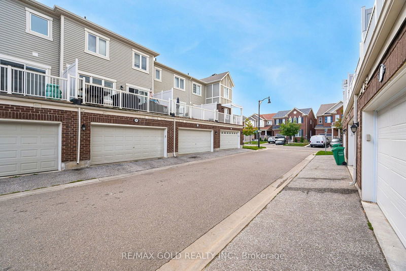 19 Billiter Rd  Brampton, L7A 4G8 | Image 37