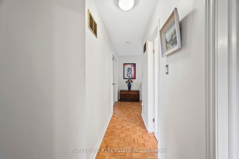 44 Jellicoe Ave  Toronto, M8W 1W1 | Image 20