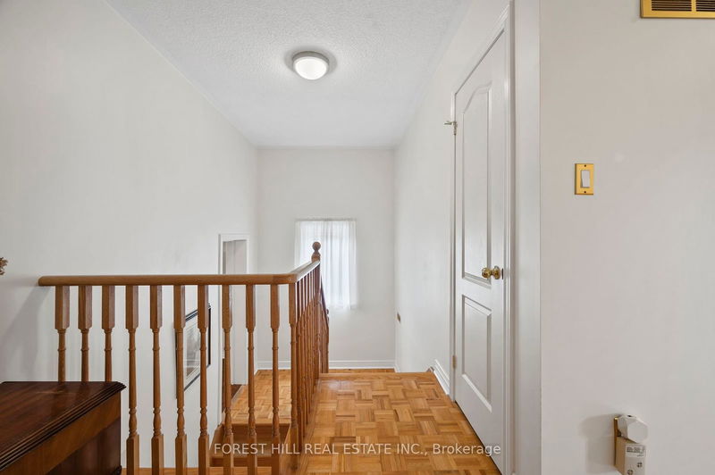 44 Jellicoe Ave  Toronto, M8W 1W1 | Image 30