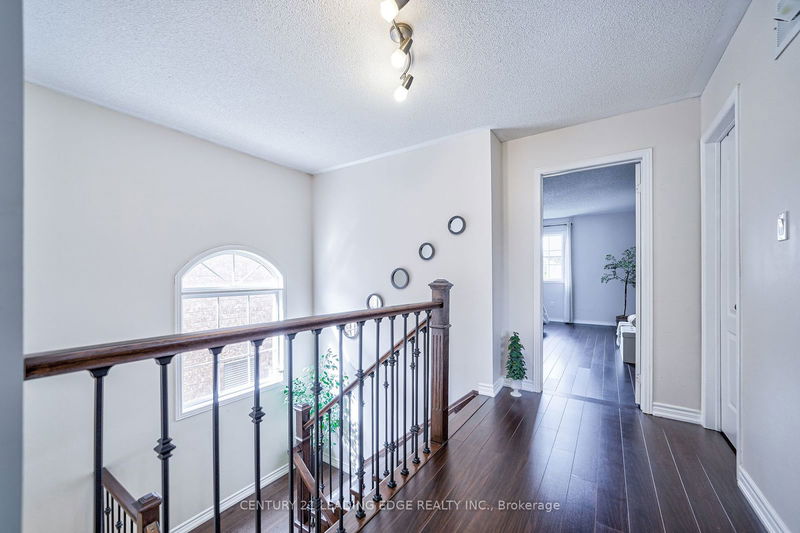 3263 Camberwell Dr  Mississauga, L5M 6T2 | Image 19