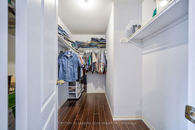 3263 Camberwell Dr  Mississauga, L5M 6T2 | Image 23