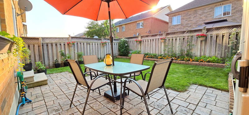 3263 Camberwell Dr  Mississauga, L5M 6T2 | Image 37