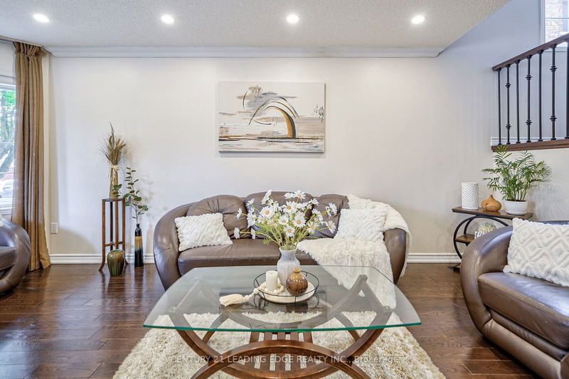 3263 Camberwell Dr  Mississauga, L5M 6T2 | Image 5