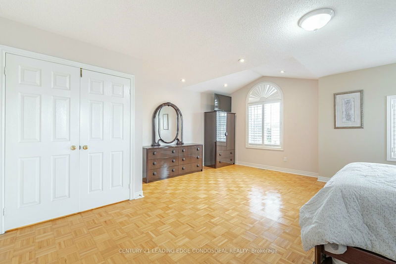 321 Landsbridge St  Caledon, L7E 1X7 | Image 24