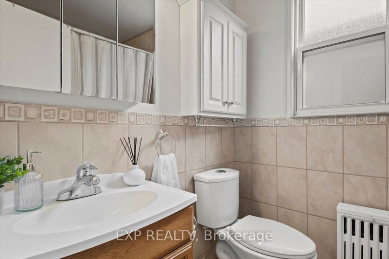 183 Bowie Ave  Toronto, M6E 2R5 | Image 12