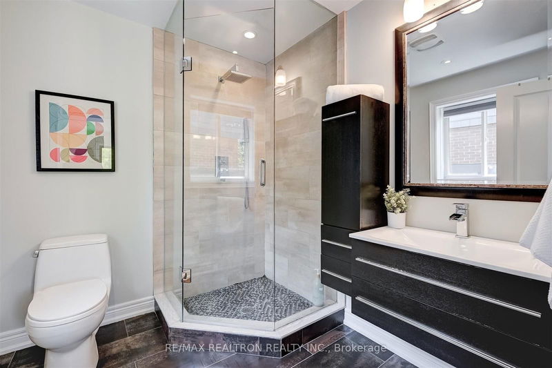 102 Edenbridge Dr  Toronto, M9A 3G4 | Image 20