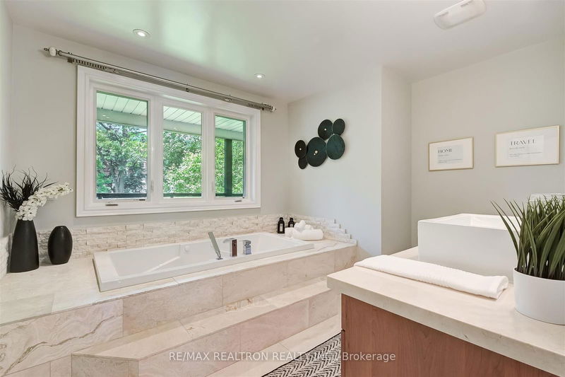 102 Edenbridge Dr  Toronto, M9A 3G4 | Image 26