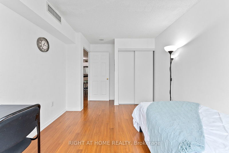  1502 - 15 Michael Power Pl  Toronto, M9A 5G4 | Image 17