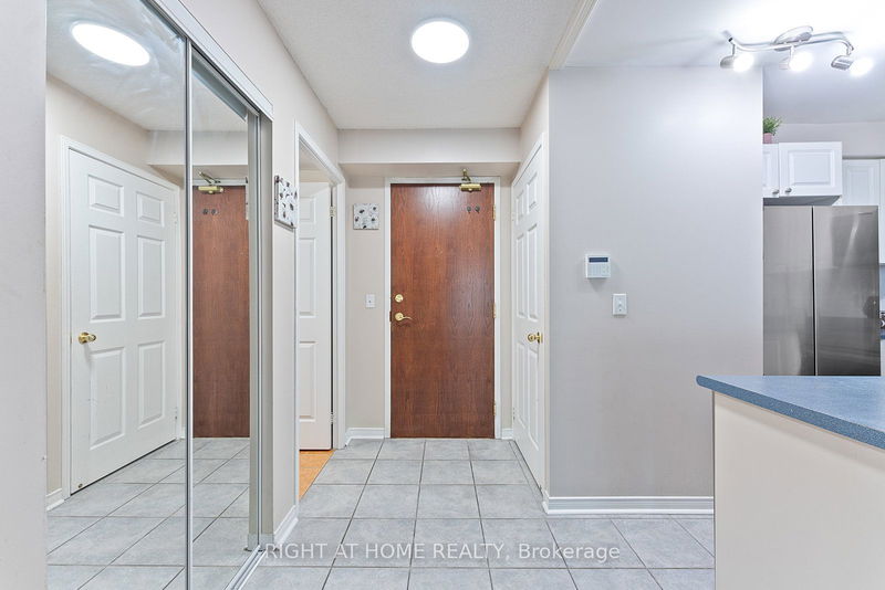  1502 - 15 Michael Power Pl  Toronto, M9A 5G4 | Image 3