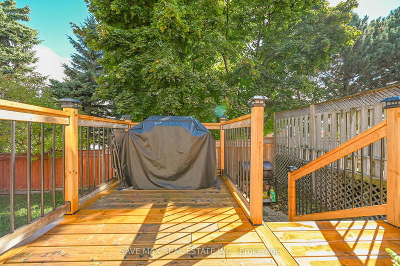 10 Deer Creek Pl  Brampton, L6Z 4T5 | Image 29