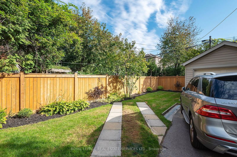 55 Green Lanes   Toronto, M8Z 4V8 | Image 39