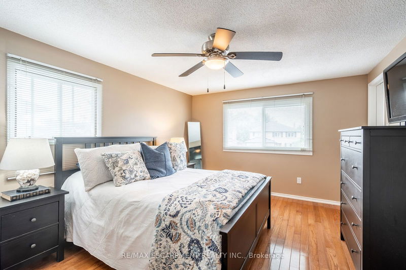 2083 Edgebank Crt  Burlington, L7M 2S8 | Image 20