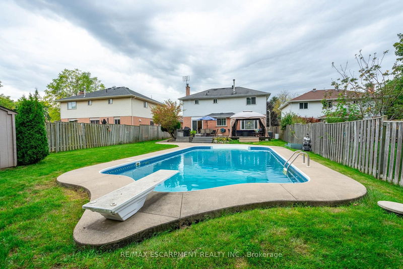 2083 Edgebank Crt  Burlington, L7M 2S8 | Image 33