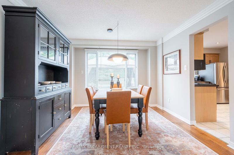 2083 Edgebank Crt  Burlington, L7M 2S8 | Image 7