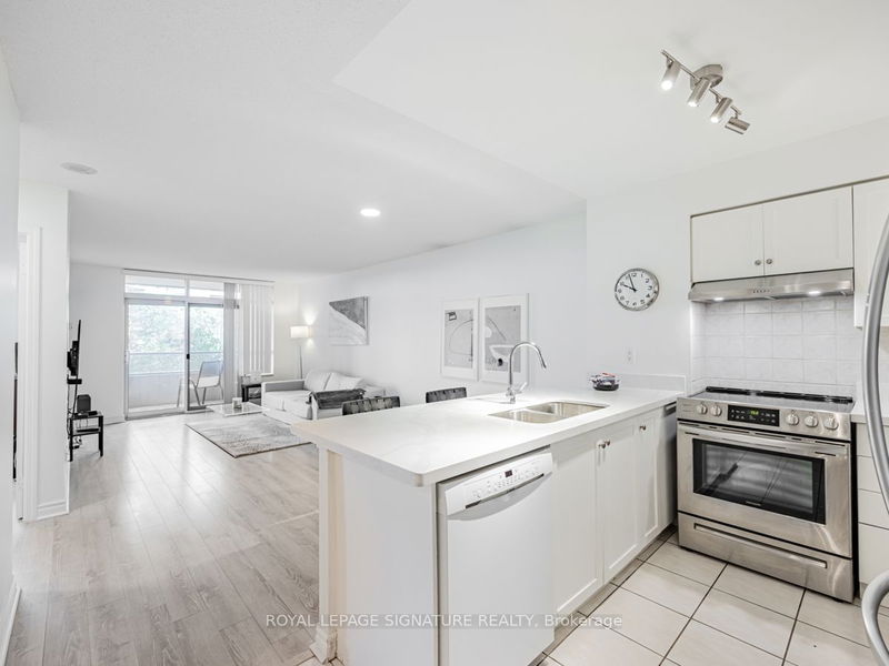  413 - 35 Kingsbridge Garden Circ  Mississauga, L5R 3Z5 | Image 23