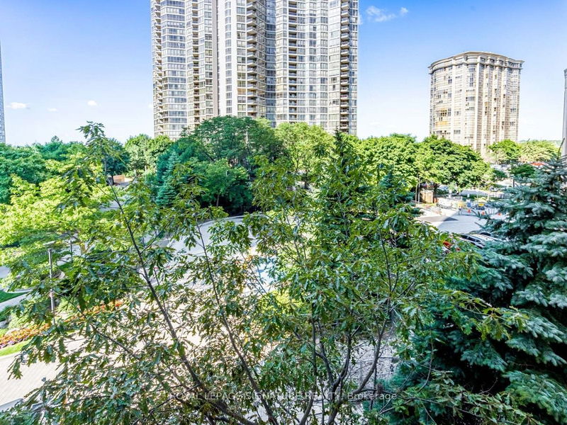  413 - 35 Kingsbridge Garden Circ  Mississauga, L5R 3Z5 | Image 28