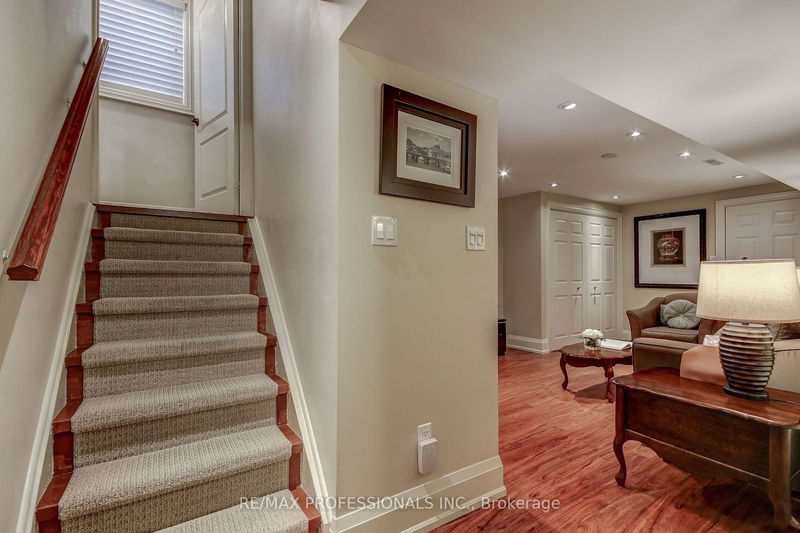 7123 Appletree Lane  Mississauga, L5W 1W5 | Image 28