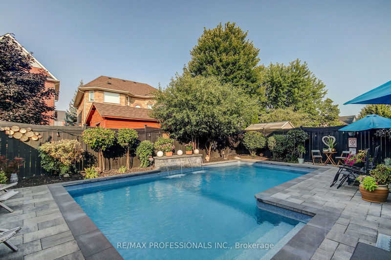 7123 Appletree Lane  Mississauga, L5W 1W5 | Image 39