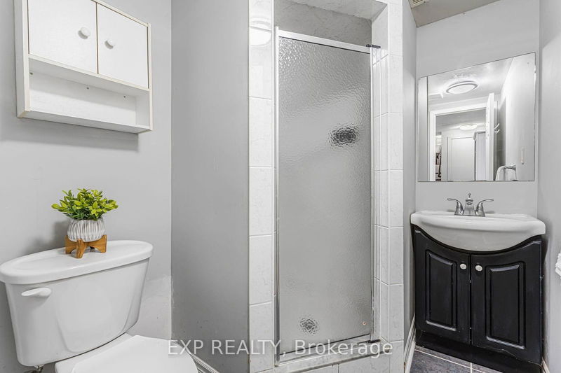 7219 Fayette Circ  Mississauga, L5N 1Y5 | Image 27