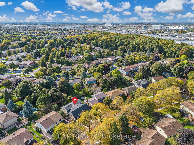 7219 Fayette Circ  Mississauga, L5N 1Y5 | Image 38