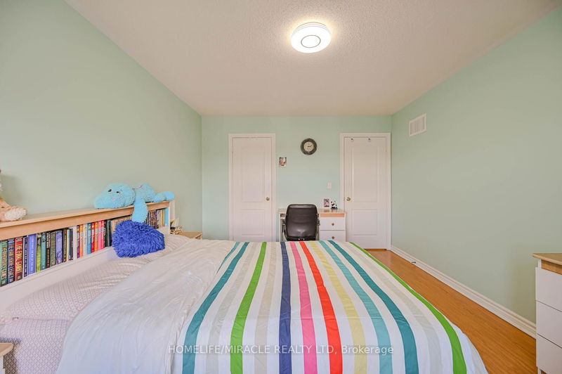 15 Fairwood Circ  Brampton, L6R 0X6 | Image 26