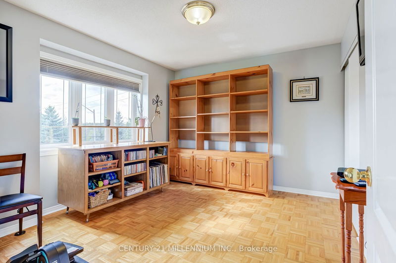 7239 Dishley Crt  Mississauga, L5N 7X3 | Image 22